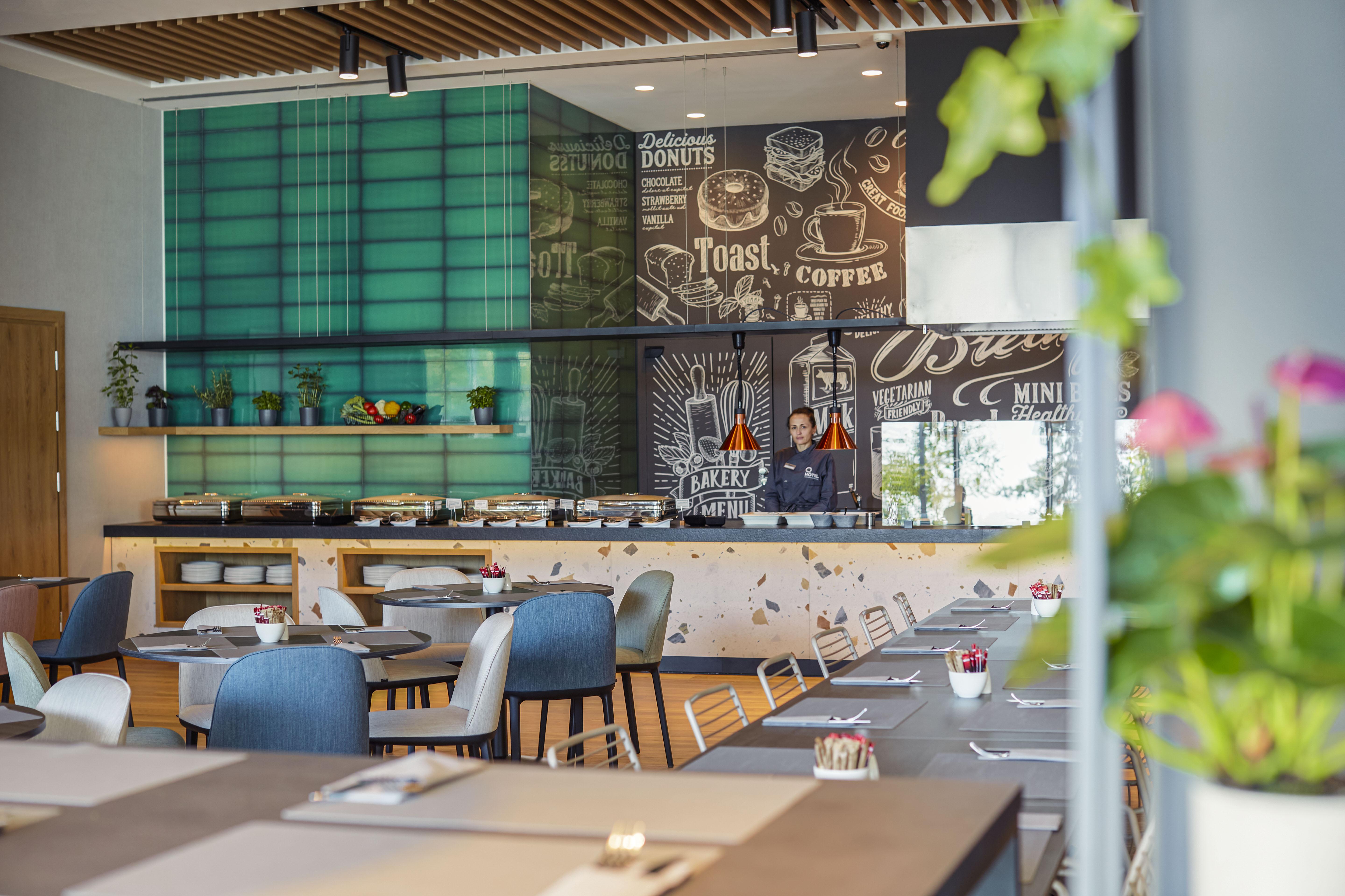 Q Hotel Plus Wroclaw Bielany Bielany Wrocławskie 외부 사진